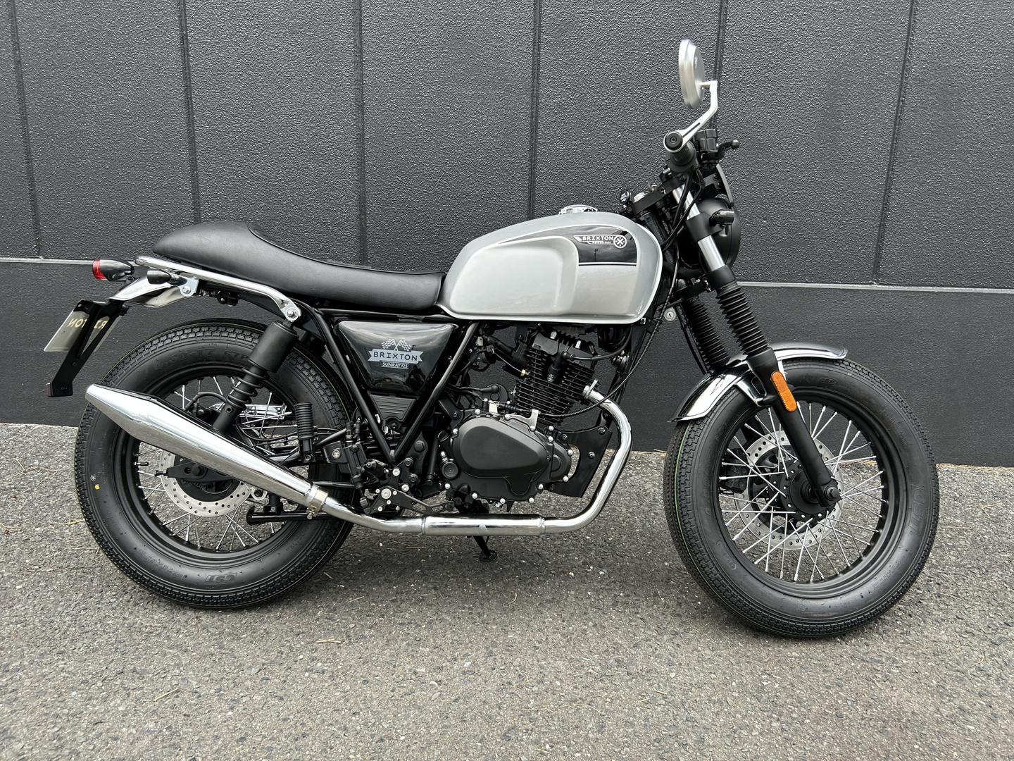 ’71 デザートスクランブラー125